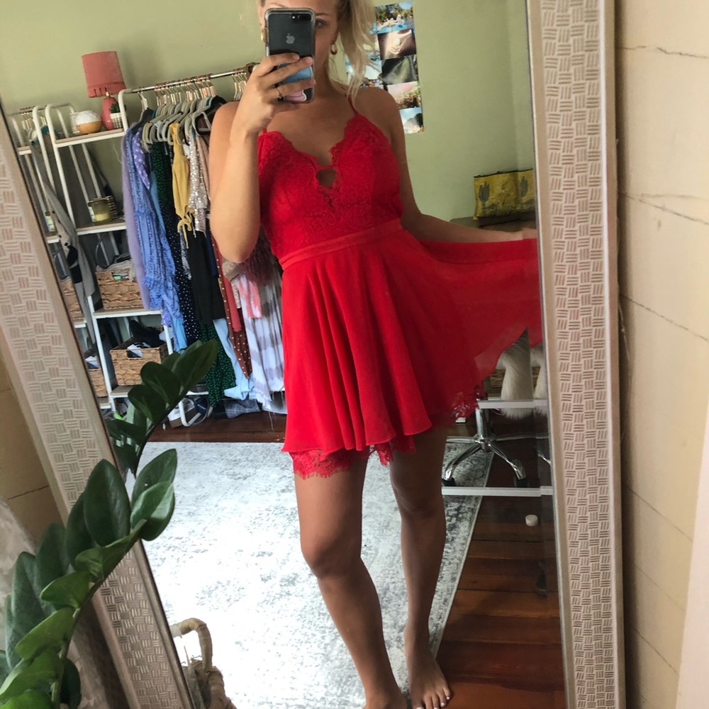 Bebe red dress